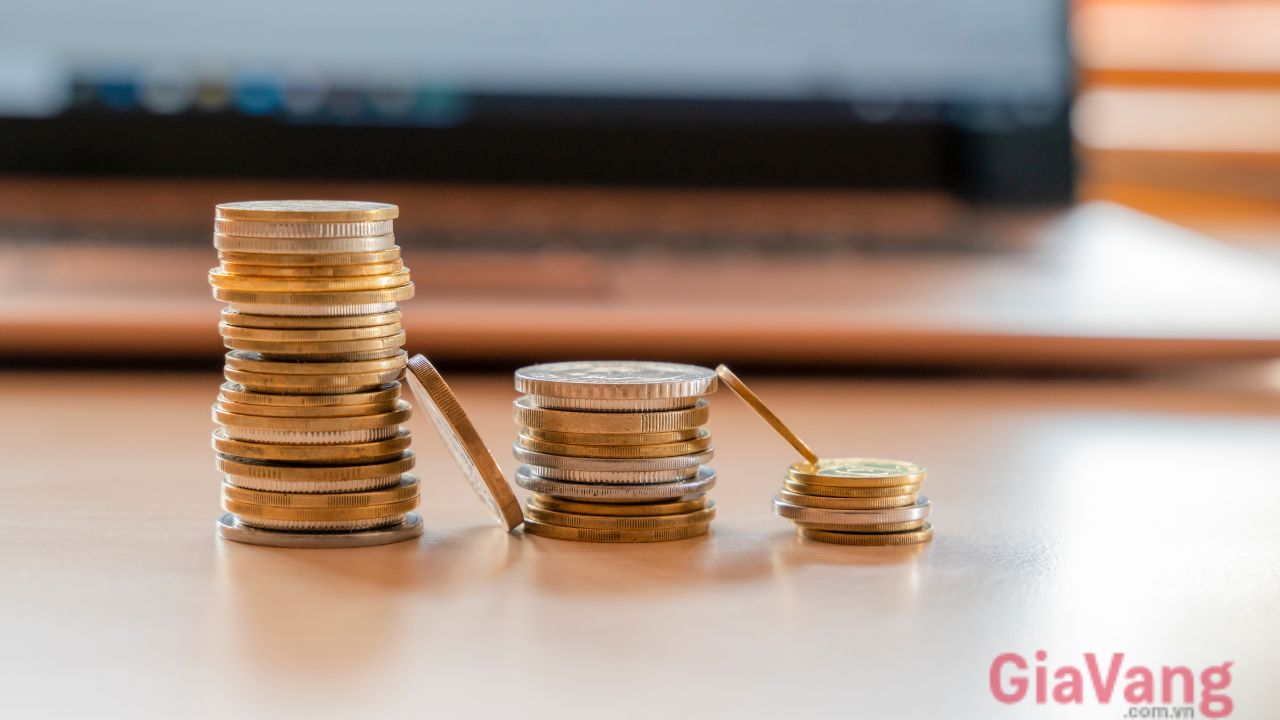 Dự báo: Giá vàng có thể chuẩn bị giảm sốc?