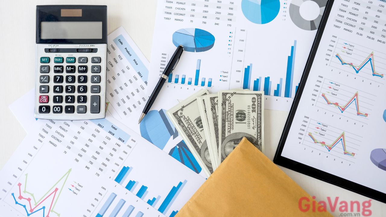 Tin tức tài chính sáng 28/11/2023: Vàng tăng, dầu và USD tiếp tục giảm