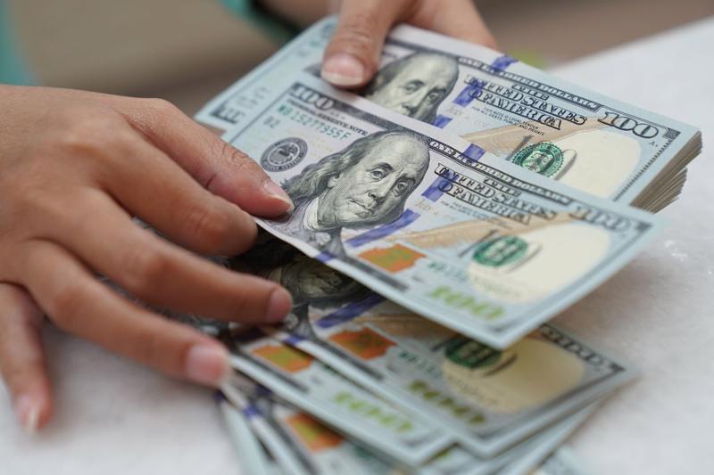 Tỷ giá USD hôm nay 13/12: Giảm nhẹ sau tin lạm phát như dự kiến