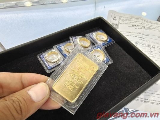 Giá vàng hôm nay 22/12: Tiếp đà tăng lên tới 76 triệu đồng/lượng