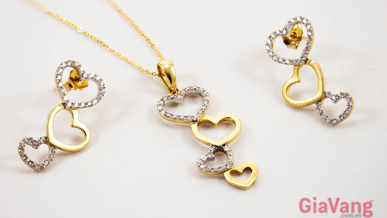 Vàng 14K là gì? Vàng 14k bao nhiêu 1 chỉ?
