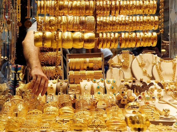 Có nên mua vàng nước ngoài không? Vàng nước ngoài có bán được ở Việt Nam không