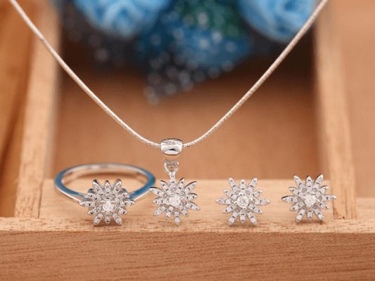 1. Bạc là gì? Công dụng của bạc