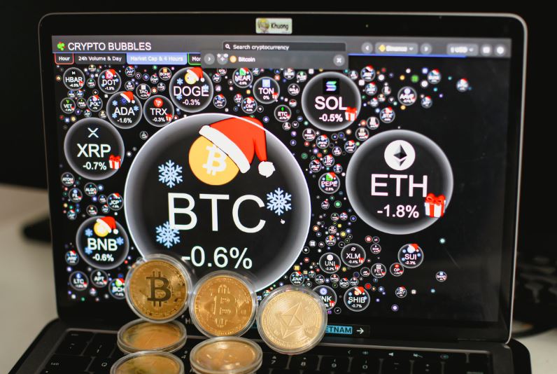 Vàng 5.000 USD và BTC 50.000 USD: Khi nào bão Greenland dừng lại?