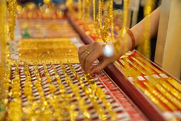 Hướng dẫn mua vàng miếng SJC và vàng nhẫn 2026 theo quy định mới nhất